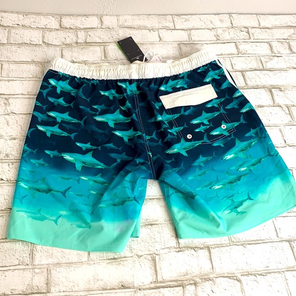 🦈 New Quicksilver Highline 4way stretch board shorts Shark print - Picture 4 of 8